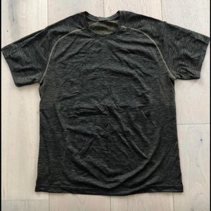 Men’s Lululemon Short Sleeve Metal Vent Tee